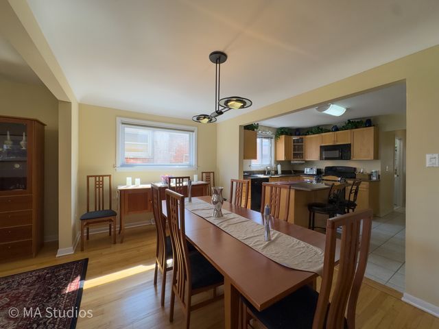 8912 Harms Road, Morton Grove, IL 60053