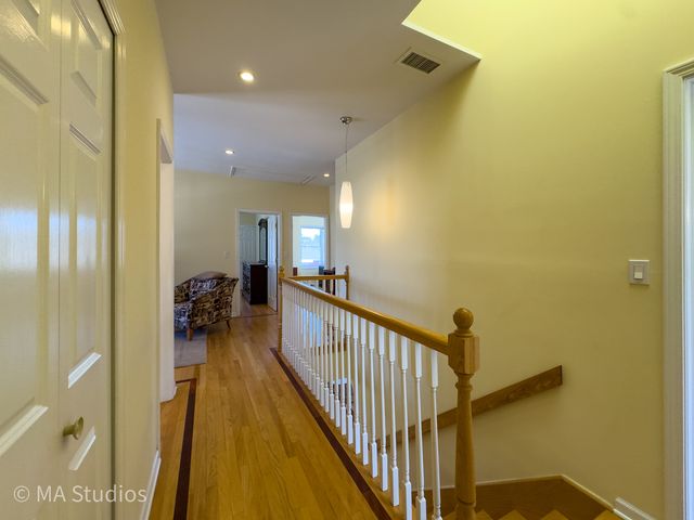 8912 Harms Road, Morton Grove, IL 60053