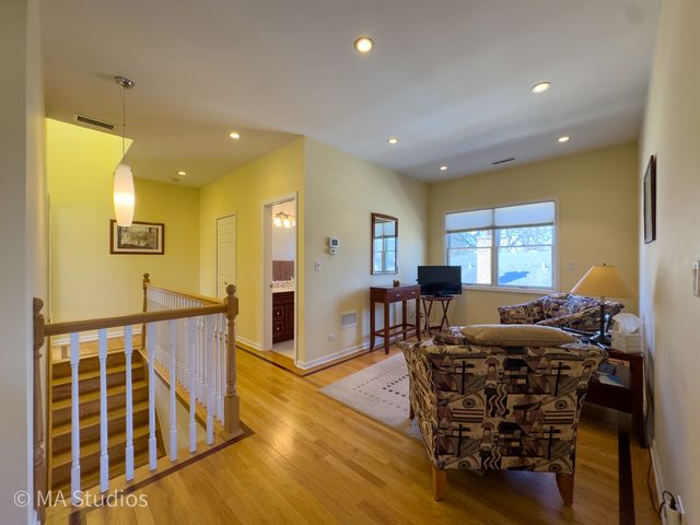 8912 Harms Road, Morton Grove, IL 60053