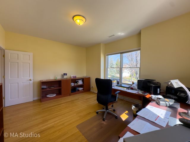 8912 Harms Road, Morton Grove, IL 60053