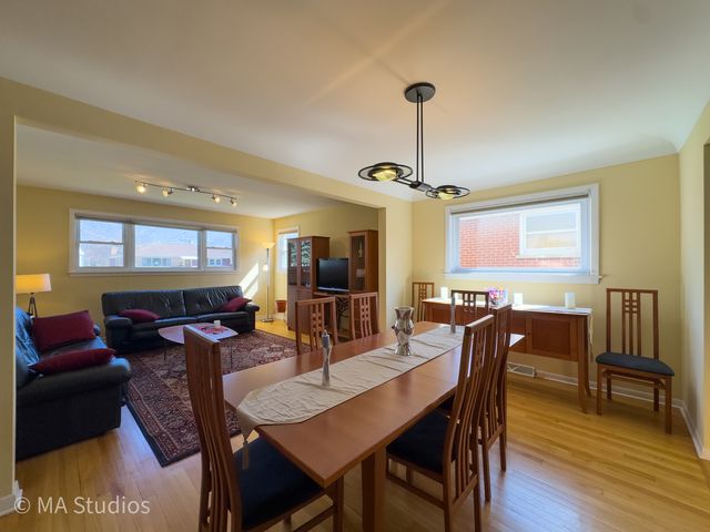 8912 Harms Road, Morton Grove, IL 60053