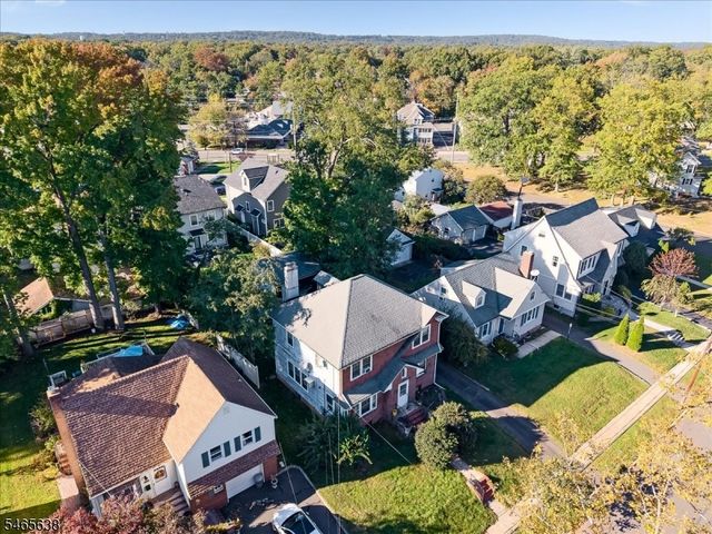 612 Roosevelt St, Westfield Town, NJ 07090