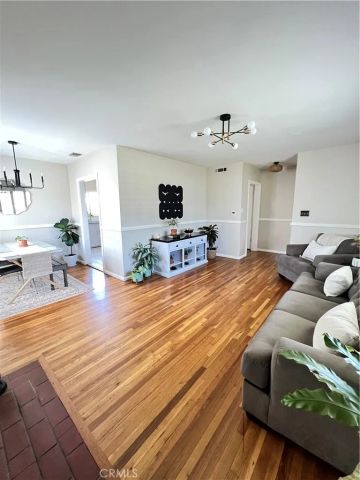558 E Bonnie Brae Court, Ontario, CA 91764