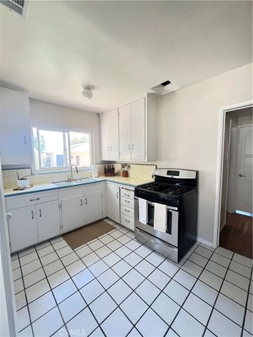 558 E Bonnie Brae Court, Ontario, CA 91764