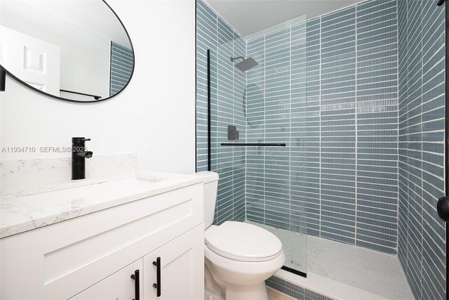 1204 NE 17th Way 5, Fort Lauderdale, FL 33304