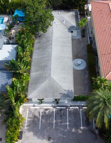 1204 NE 17th Way 5, Fort Lauderdale, FL 33304