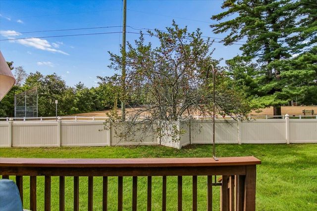 26 East Meadow Way, Manchester, NH 03109