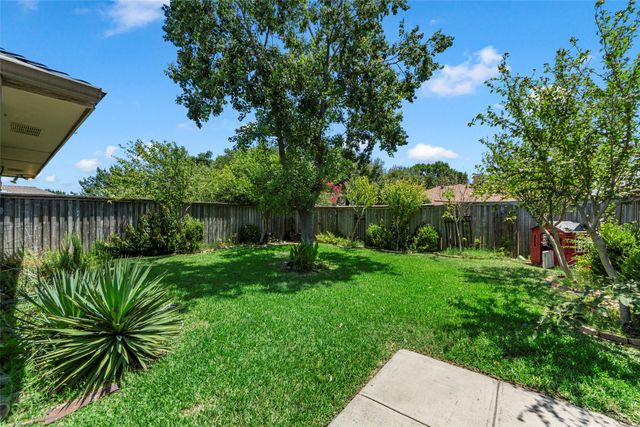 506 Willowcrest Drive, Garland, TX 75040
