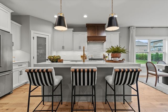 16590 Kayla Drive, Lemont, IL 60439