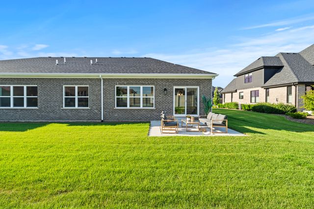 16590 Kayla Drive, Lemont, IL 60439