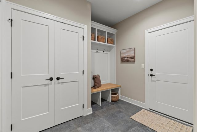 16590 Kayla Drive, Lemont, IL 60439