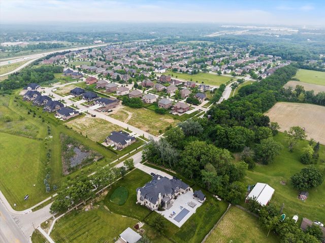 16590 Kayla Drive, Lemont, IL 60439