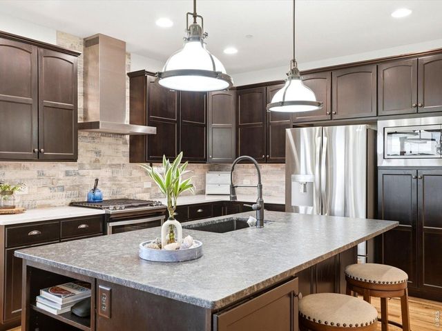 7014 Wiggins Ct, Timnath, CO 80547