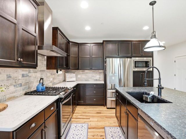 7014 Wiggins Ct, Timnath, CO 80547