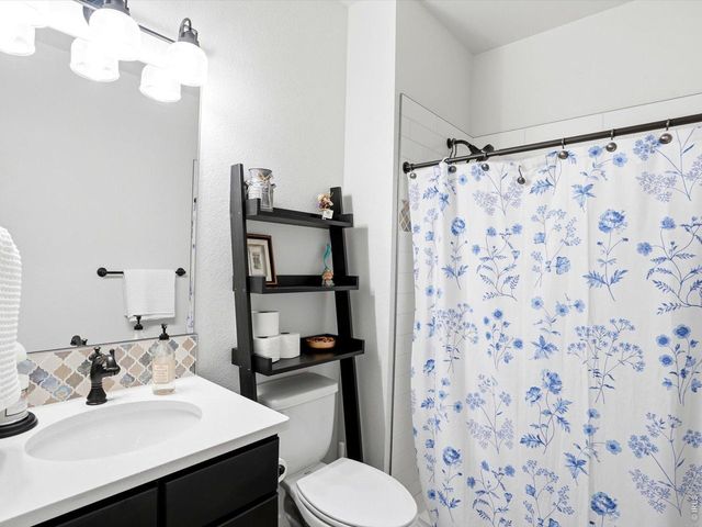 7014 Wiggins Ct, Timnath, CO 80547