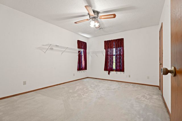 27505 S 614 Road, Grove, OK 74344