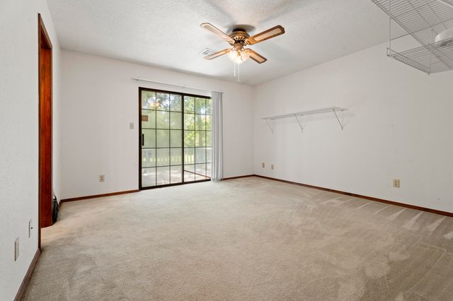27505 S 614 Road, Grove, OK 74344