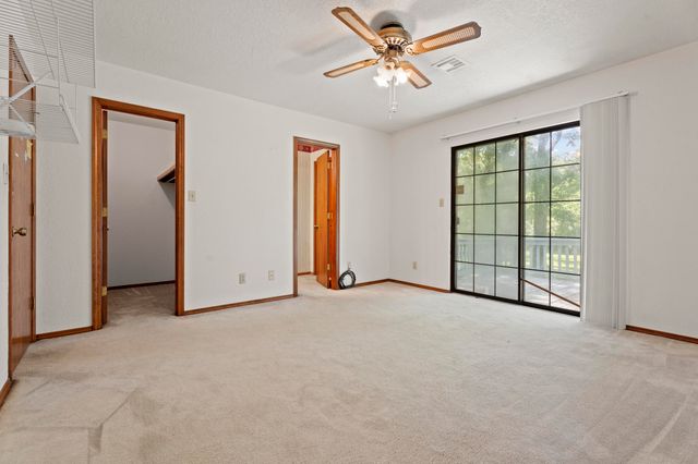 27505 S 614 Road, Grove, OK 74344