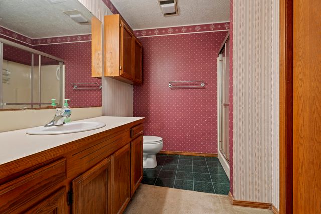 27505 S 614 Road, Grove, OK 74344