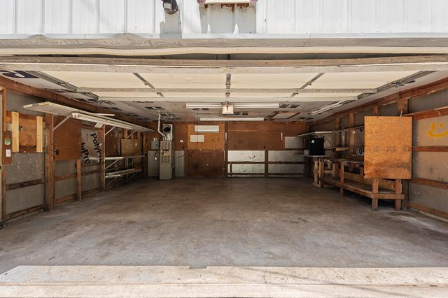 27505 S 614 Road, Grove, OK 74344