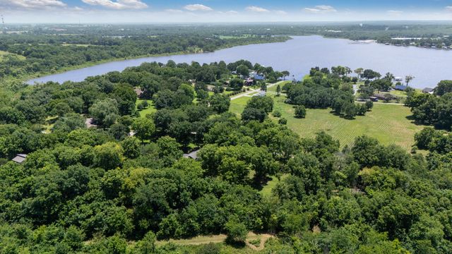 27505 S 614 Road, Grove, OK 74344