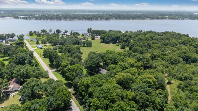 27505 S 614 Road, Grove, OK 74344