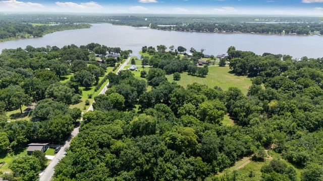 27505 S 614 Road, Grove, OK 74344