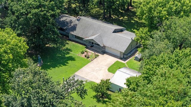 27505 S 614 Road, Grove, OK 74344