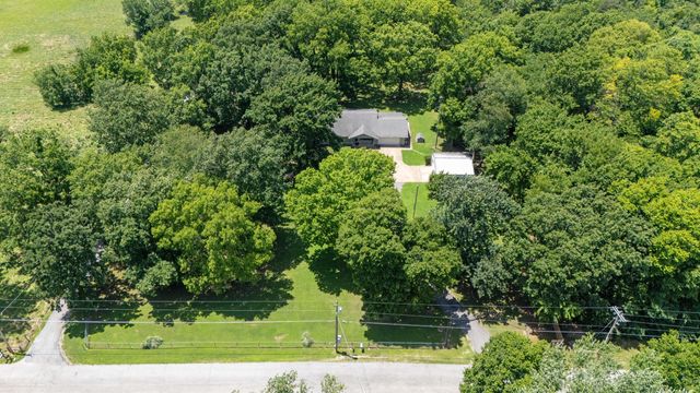 27505 S 614 Road, Grove, OK 74344