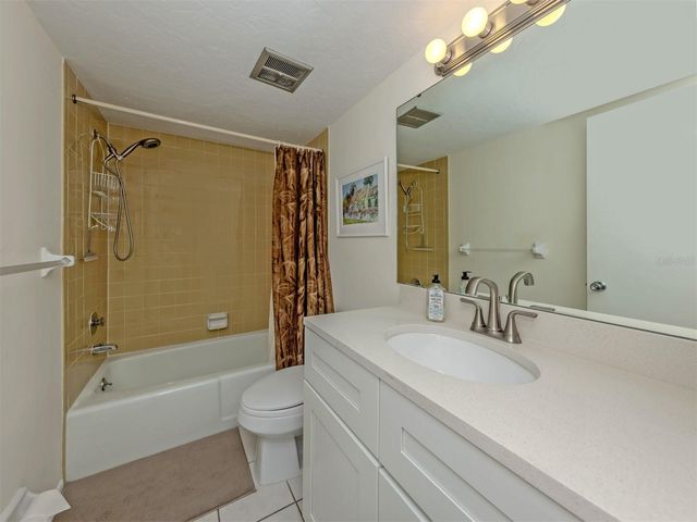101 PARK BOULEVARD S 106, Venice, FL 34285