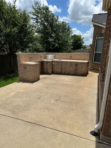 2906 Saint Mark Drive, Mansfield, TX 76063