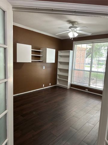 2906 Saint Mark Drive, Mansfield, TX 76063