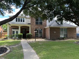 2906 Saint Mark Drive, Mansfield, TX 76063