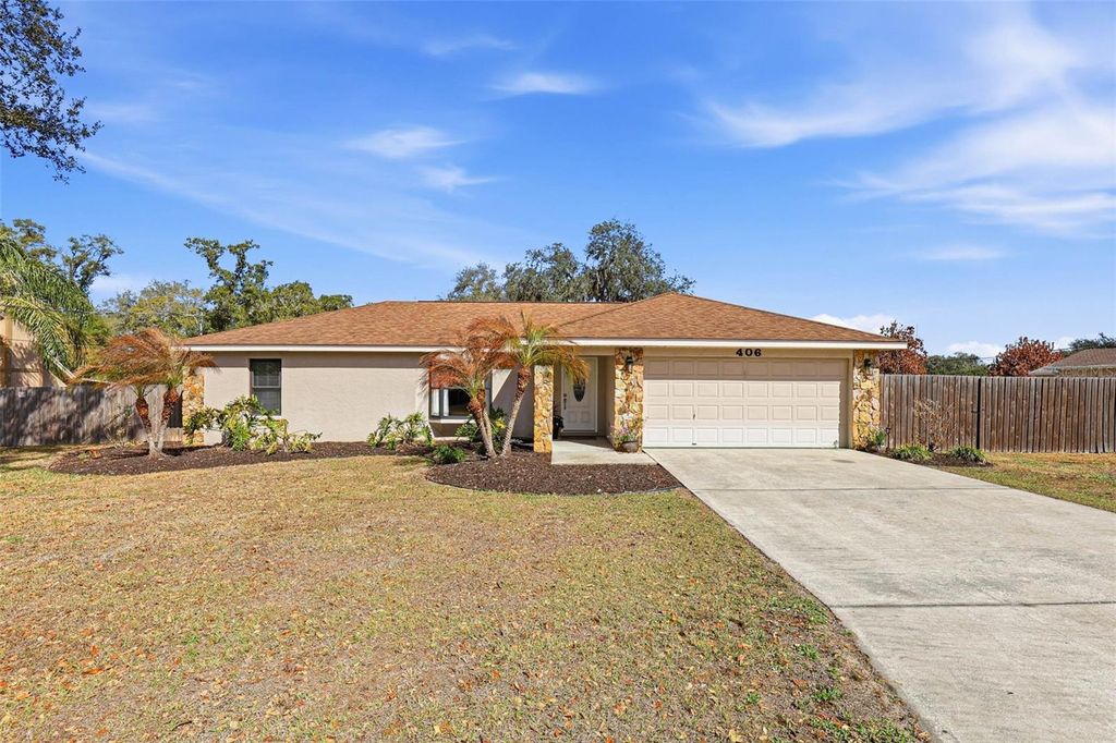 Image 3 of property listing at 406 CRAFT ROAD, Brandon, FL 33511