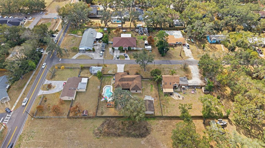 Image 79 of property listing at 406 CRAFT ROAD, Brandon, FL 33511