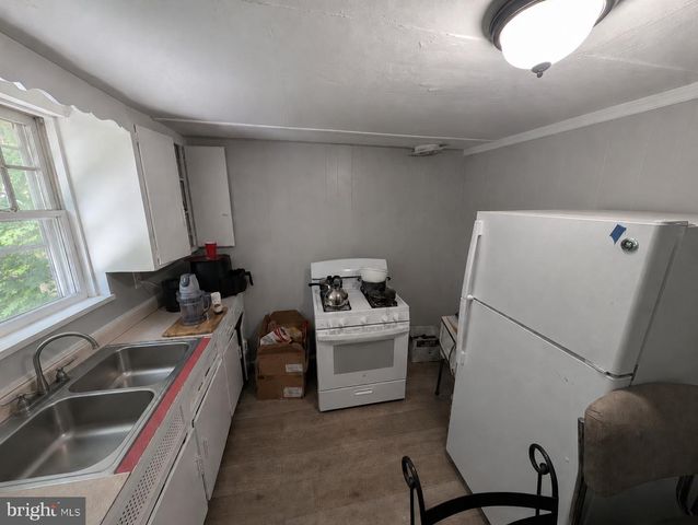 507 CENTRE ST, Trenton, NJ 08611