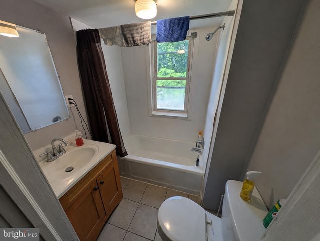 507 CENTRE ST, Trenton, NJ 08611