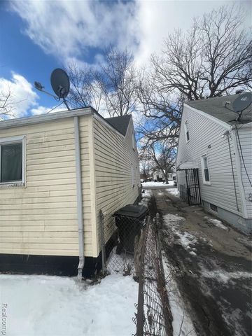 20264 Waltham Street, Detroit, MI 48205