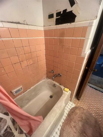 20264 Waltham Street, Detroit, MI 48205