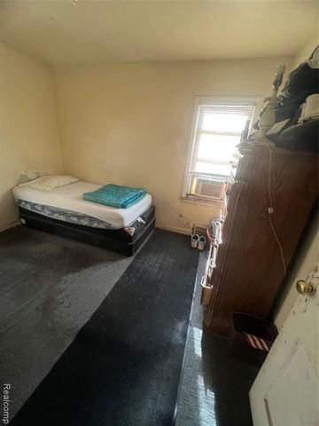 20264 Waltham Street, Detroit, MI 48205