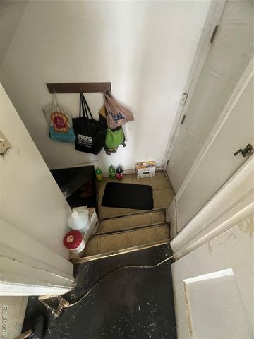 20264 Waltham Street, Detroit, MI 48205