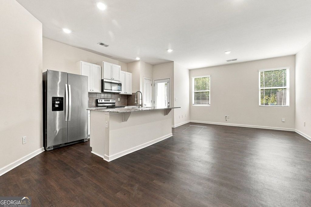 5699 Union Pointe Drive, Union City, GA 30291 — photo 5
