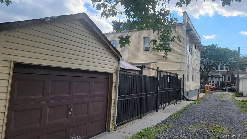 91-53 96th Street, Woodhaven, NY 11421 — photo 2