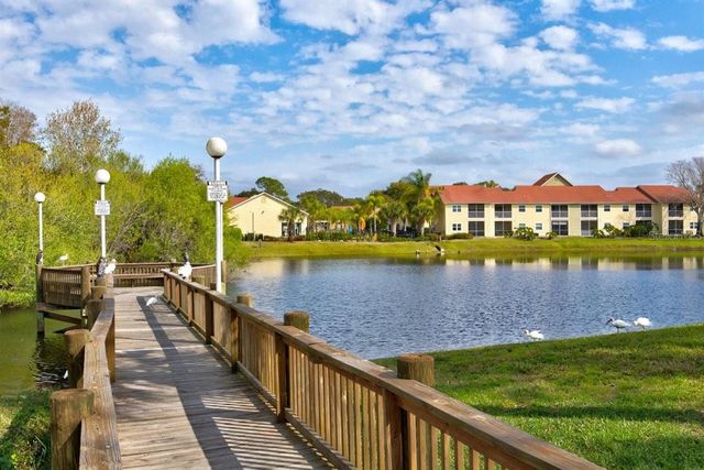 4013 CROCKERS LAKE BOULEVARD 26, Sarasota, FL 34238
