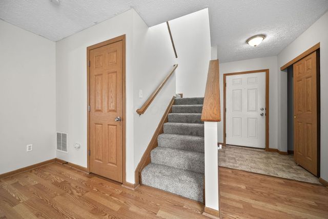 3691 Parker Knoll Lane, Columbus, OH 43219