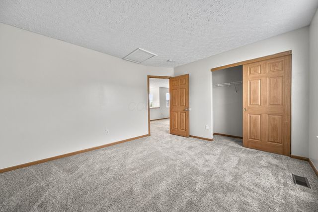 3691 Parker Knoll Lane, Columbus, OH 43219