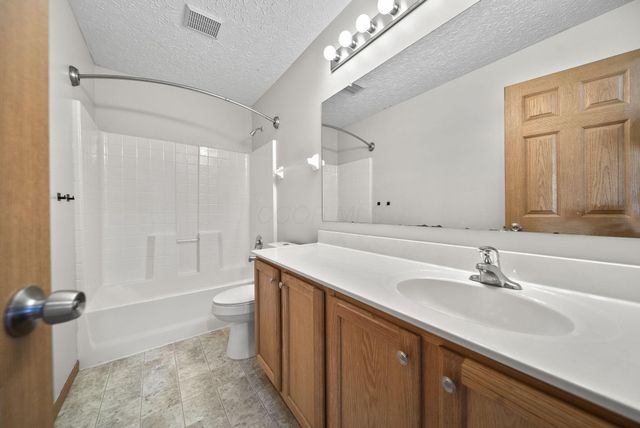 3691 Parker Knoll Lane, Columbus, OH 43219