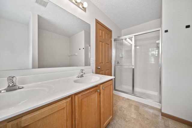 3691 Parker Knoll Lane, Columbus, OH 43219