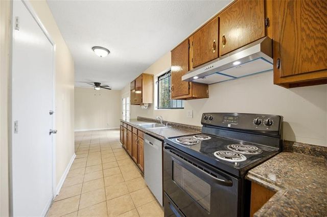 1603 Pecan Log Place, Austell, GA 30168