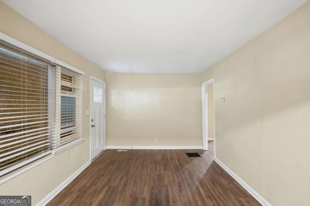 1877 Selwyn Drive, Decatur, GA 30035 — photo 2